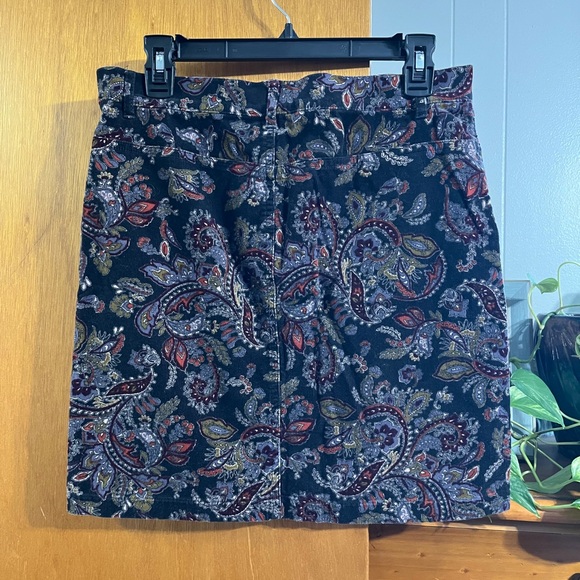 LOFT Whimsigoth Purple and Black Paisley Size 4 Miniskirt - Picture 6 of 9